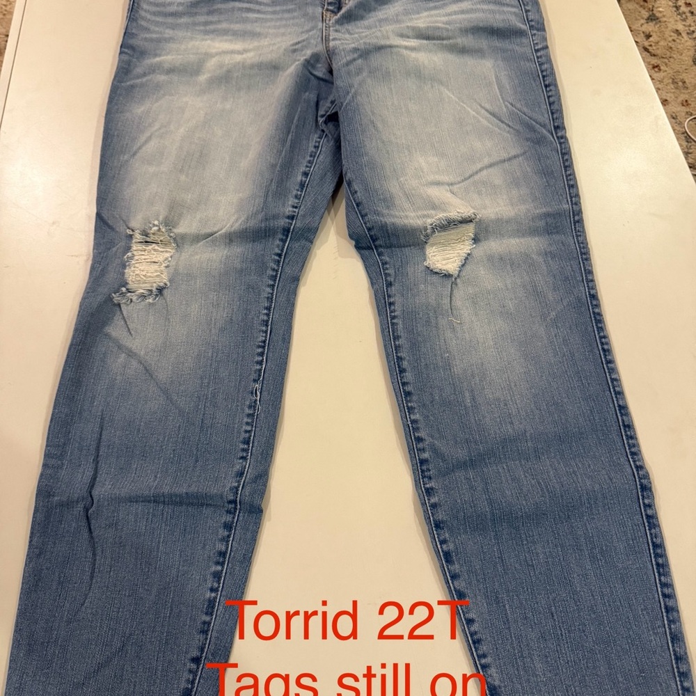 Torrid Women's Light Blue Ripped Skinny Jeans